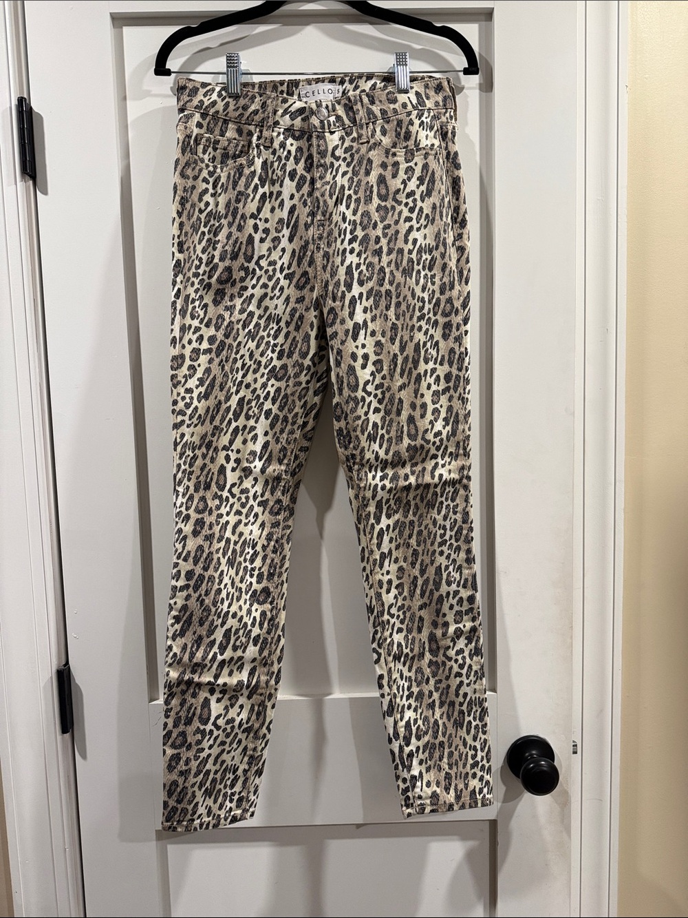 Cello Leopard Print Skinny Pants in Beige and Black